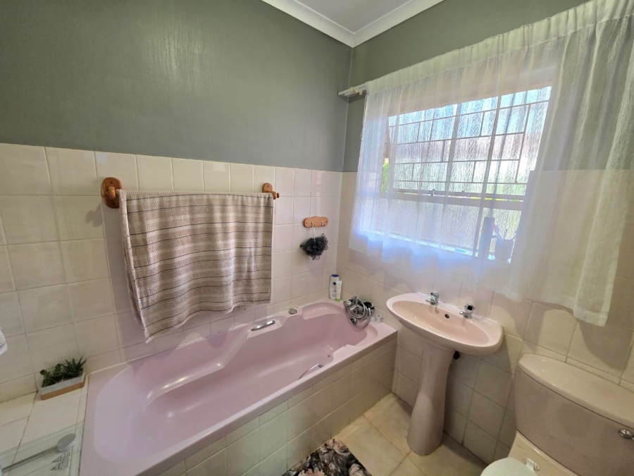 3 Bedroom Property for Sale in La Provance Free State